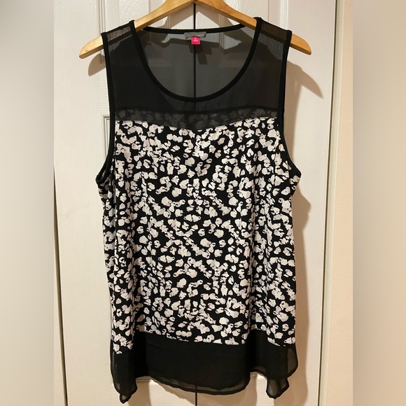 Fabulous Vince Camuto Tunic Top - Picture 1 of 10